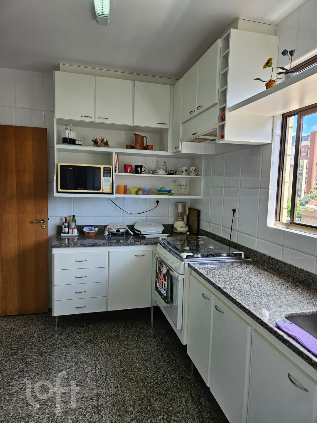 Apartamento à venda com 3 quartos, 95m² - Foto 4