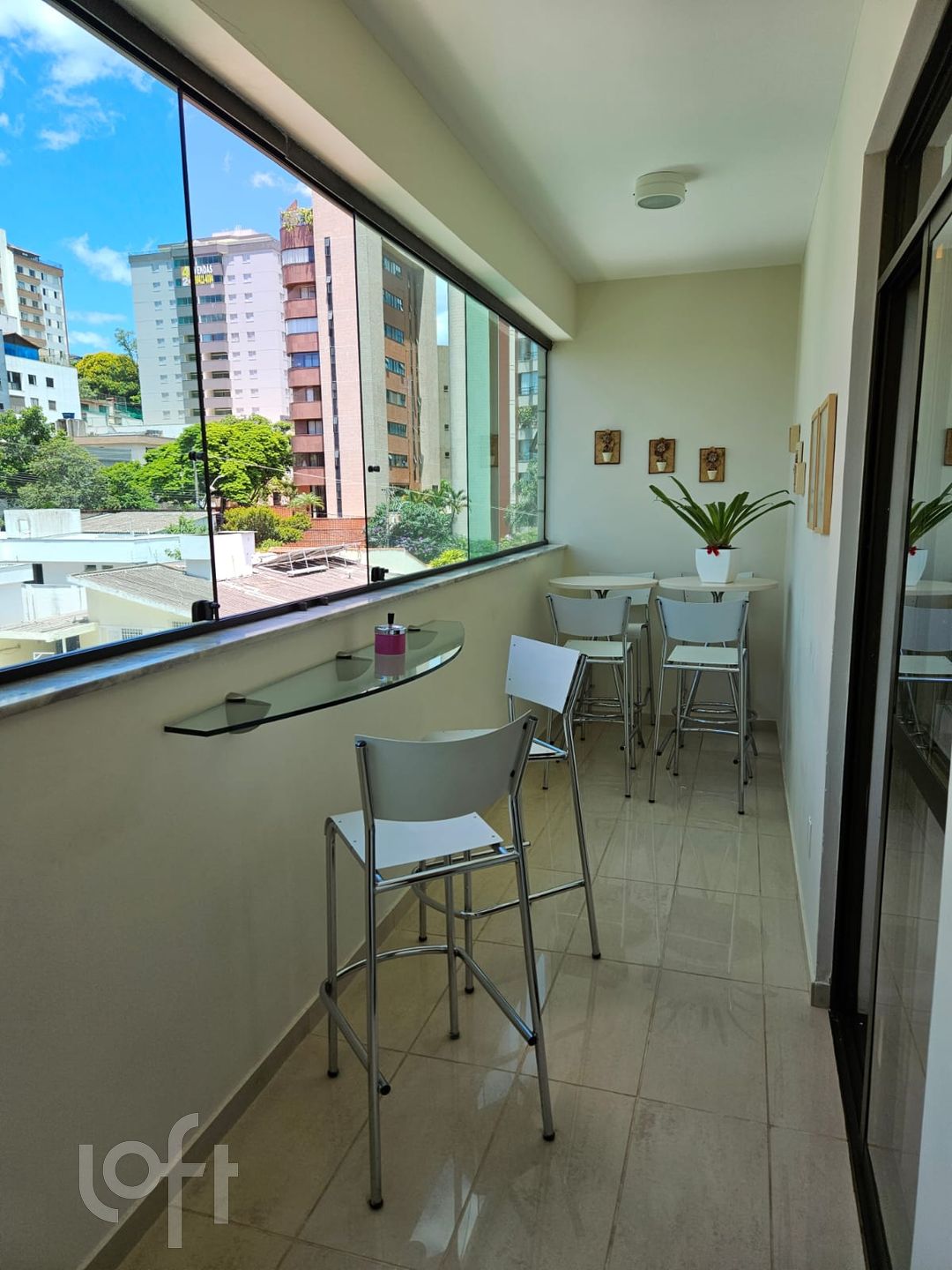 Apartamento à venda com 3 quartos, 95m² - Foto 3