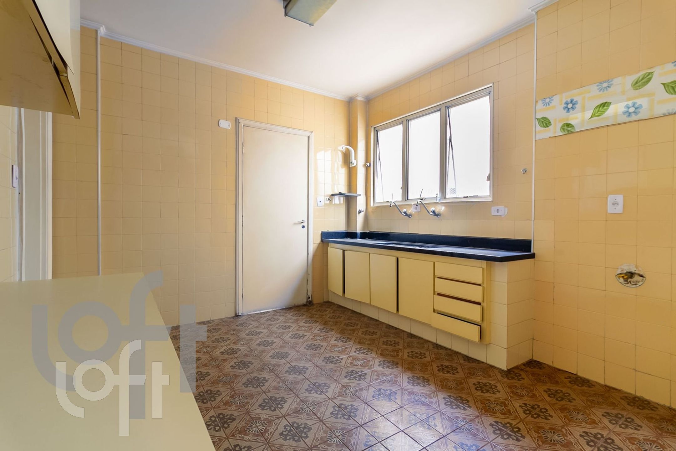 Apartamento à venda com 3 quartos, 210m² - Foto 10