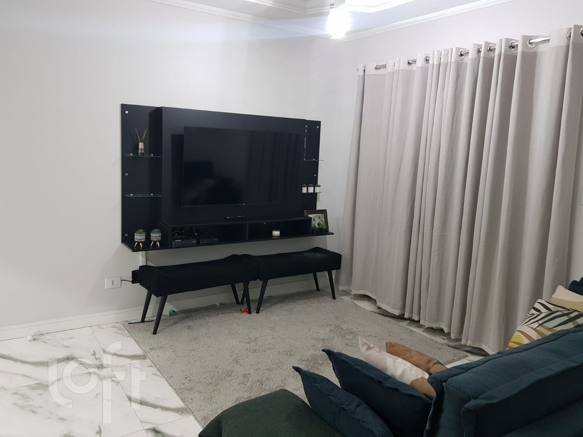 Apartamento à venda com 3 quartos, 79m² - Foto 1