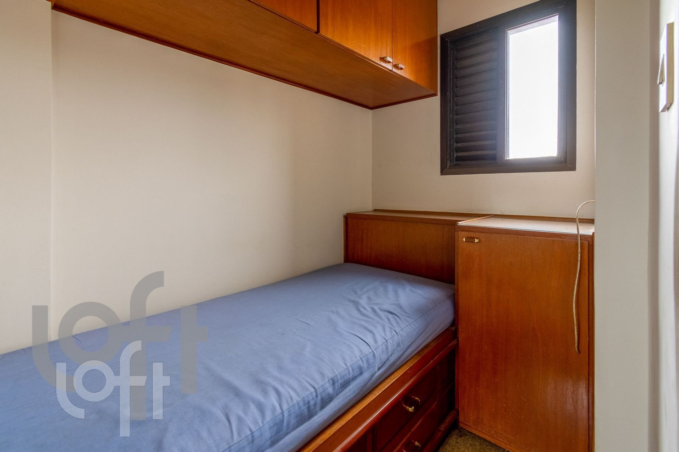 Apartamento à venda com 3 quartos, 189m² - Foto 2