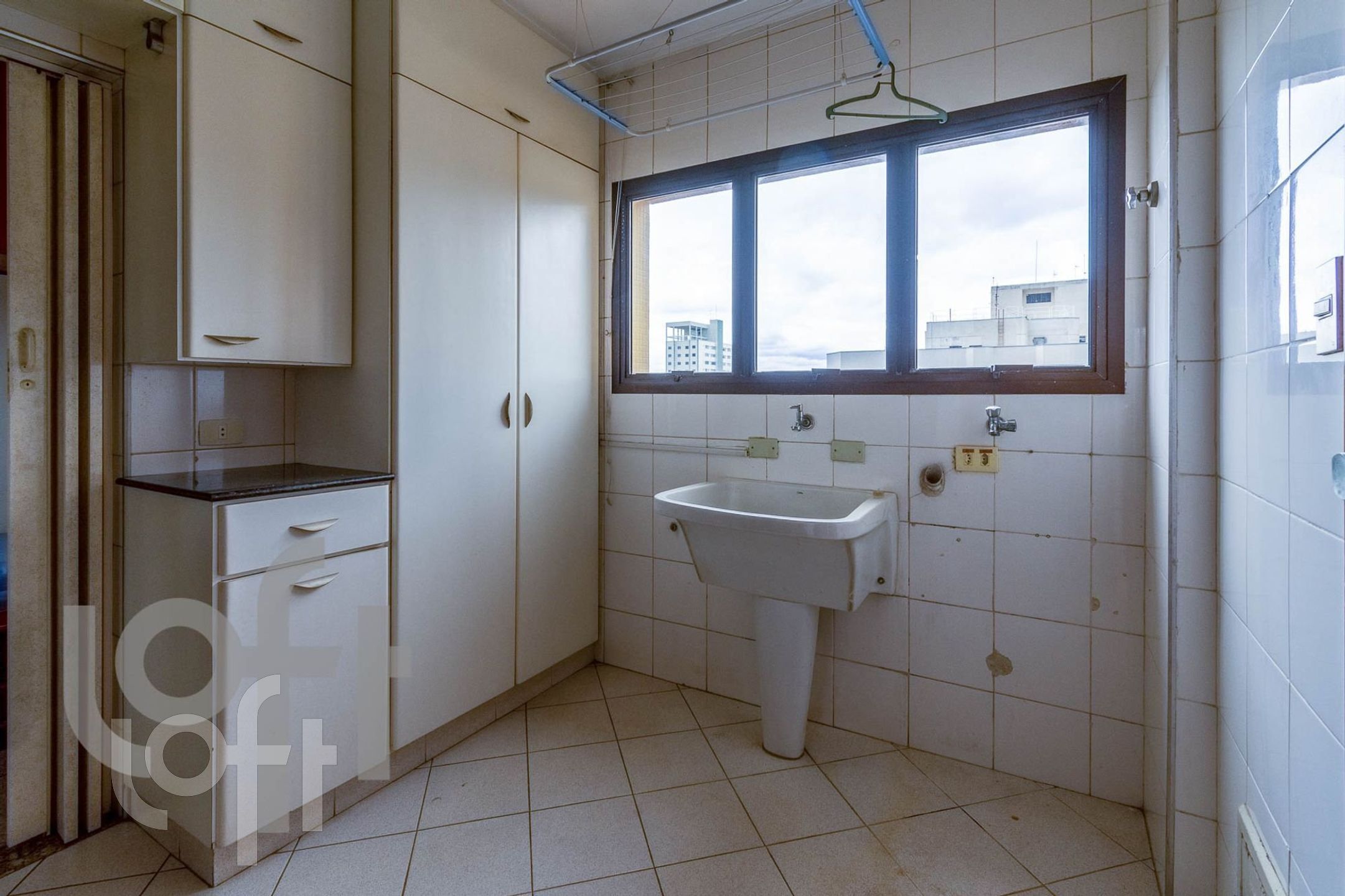 Apartamento à venda com 3 quartos, 189m² - Foto 23