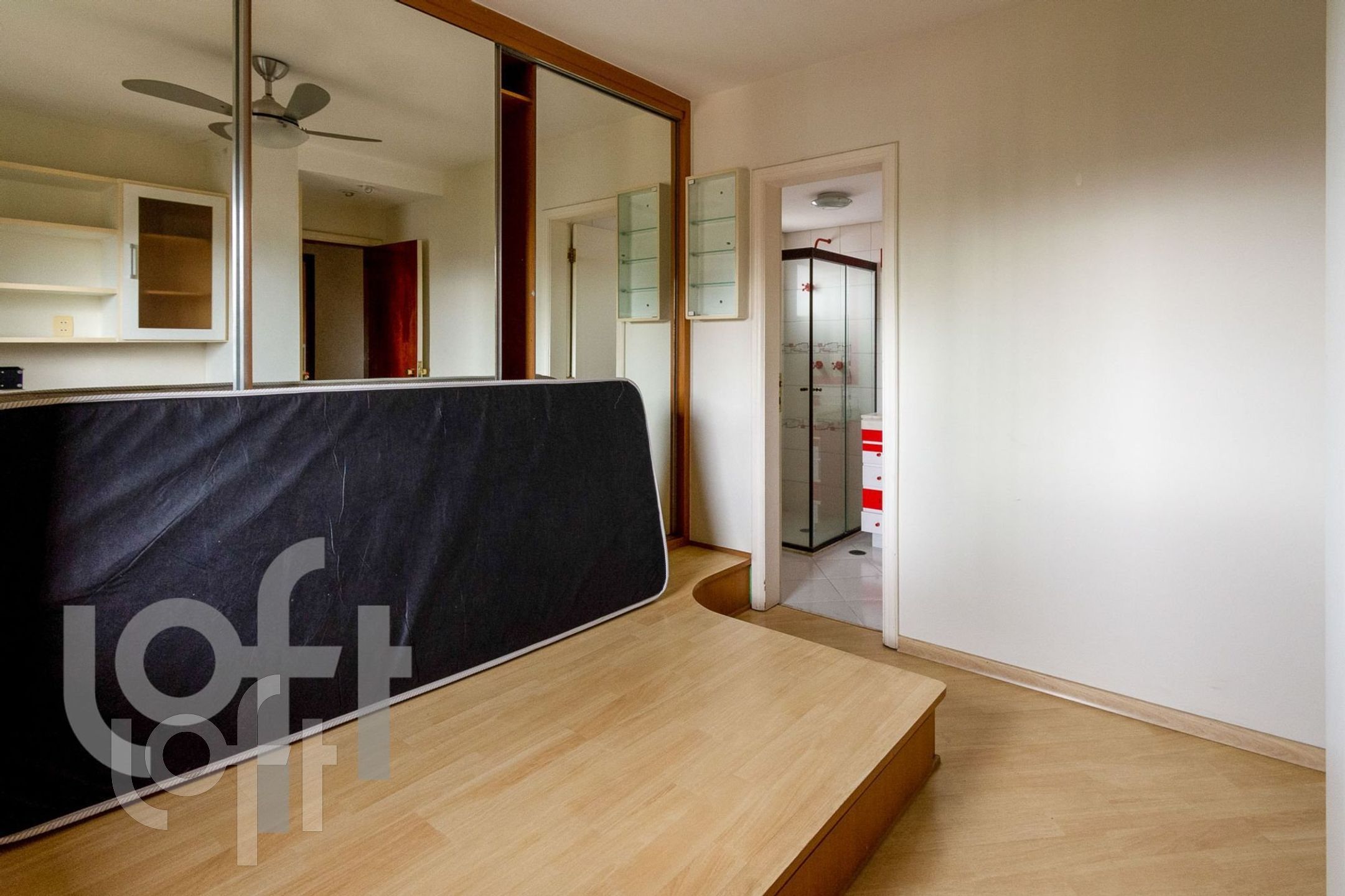 Apartamento à venda com 3 quartos, 189m² - Foto 3