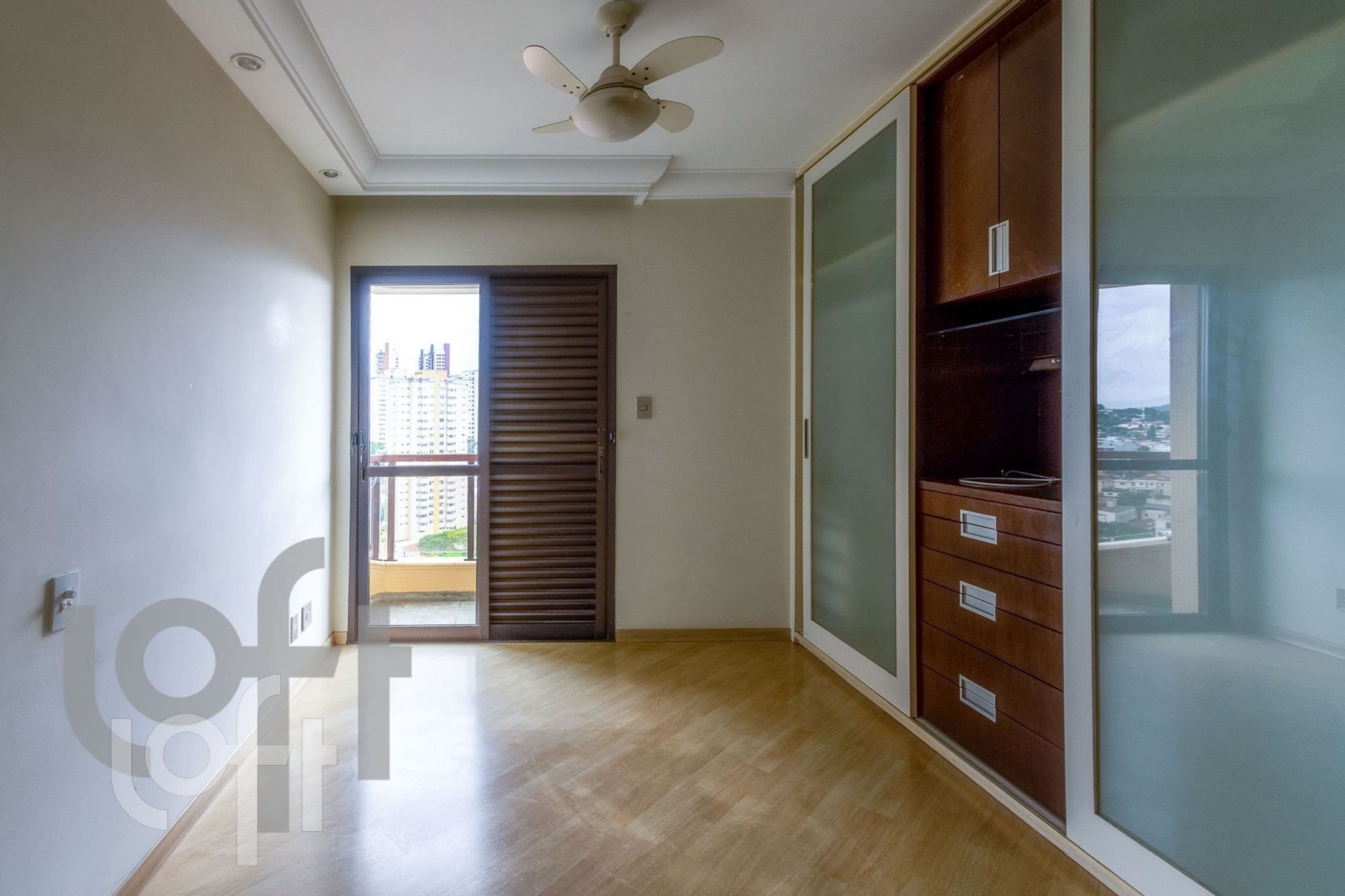 Apartamento à venda com 3 quartos, 189m² - Foto 12