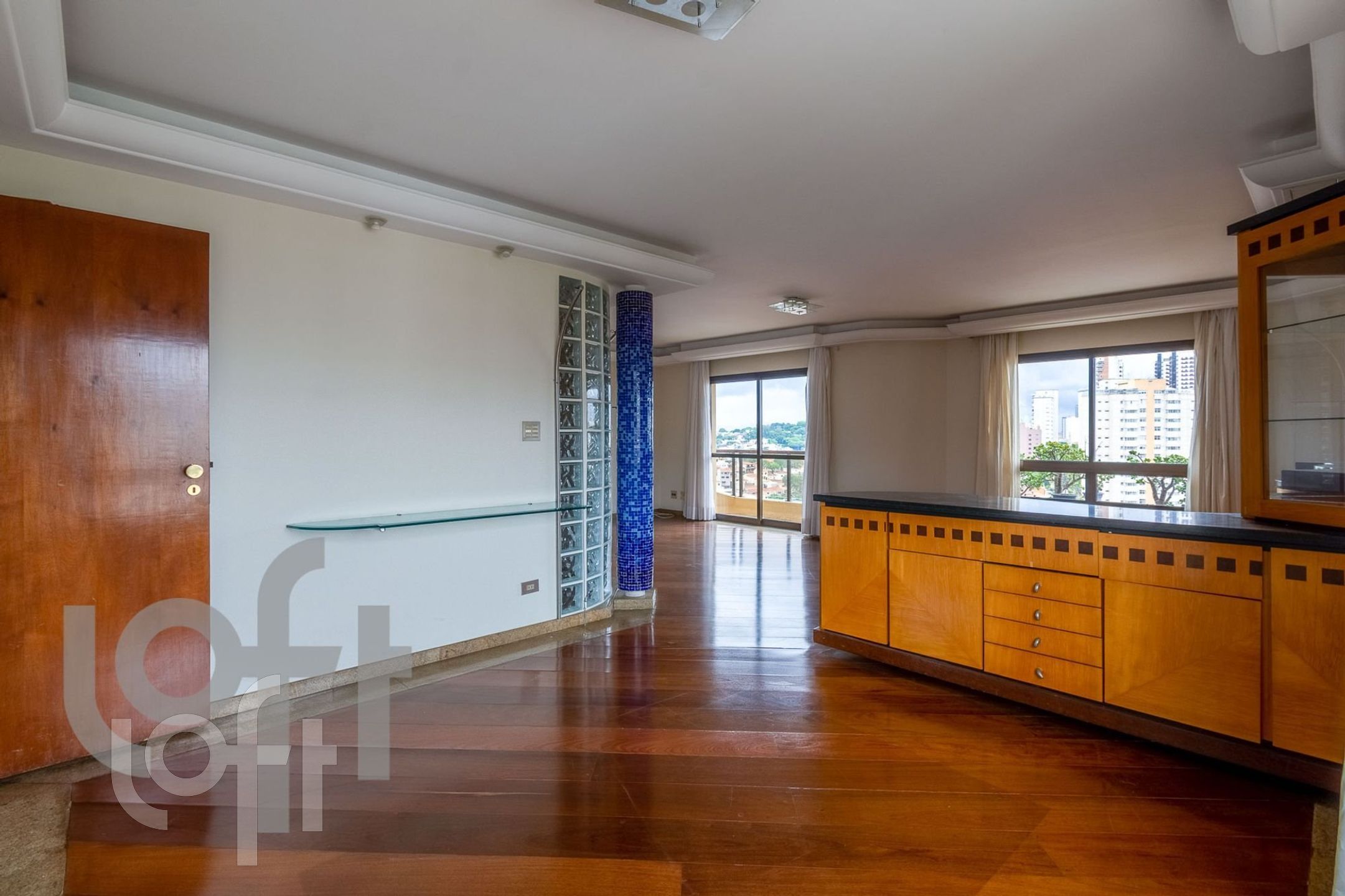 Apartamento à venda com 3 quartos, 189m² - Foto 19