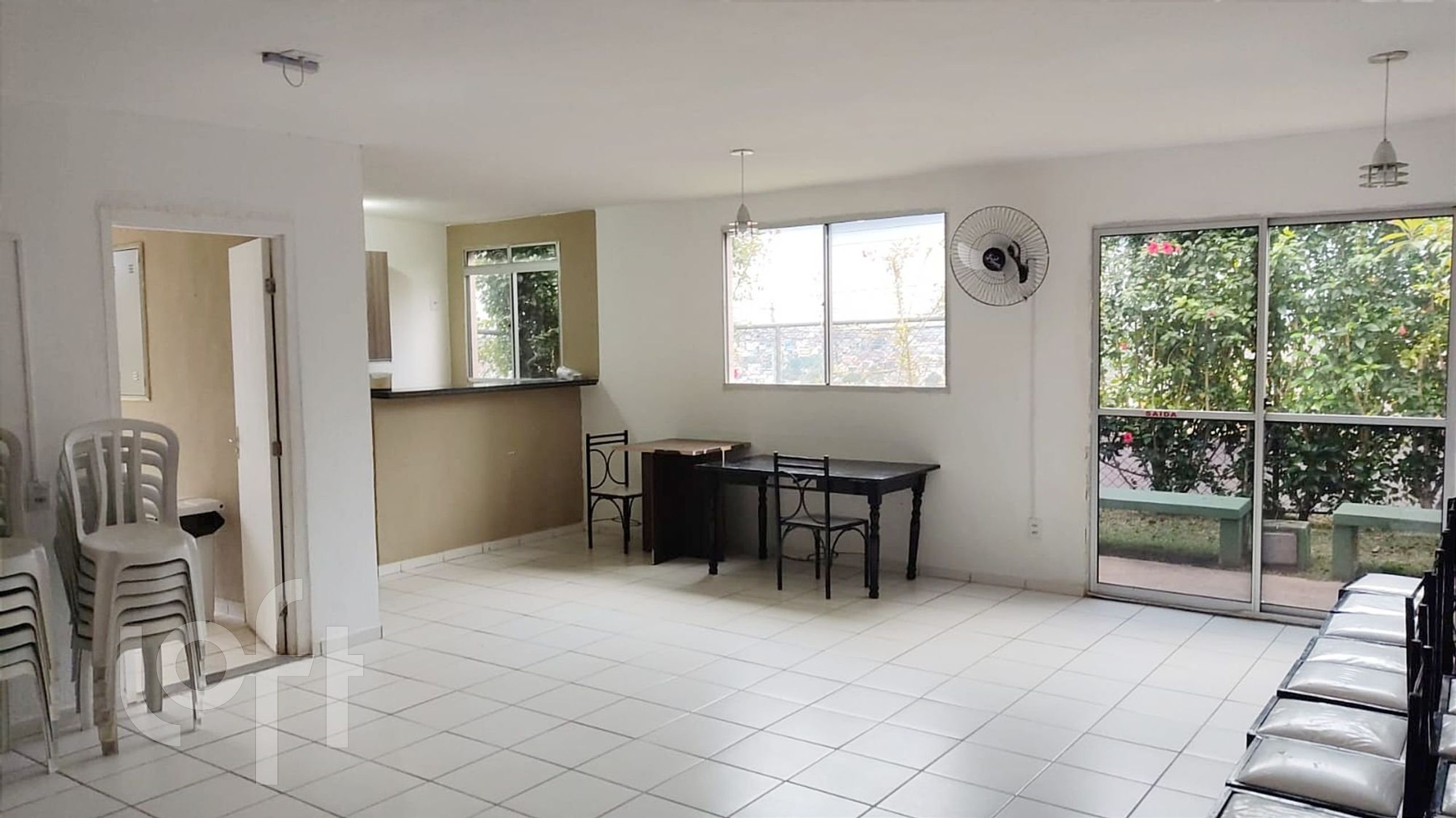 Apartamento à venda com 2 quartos, 38m² - Foto 11