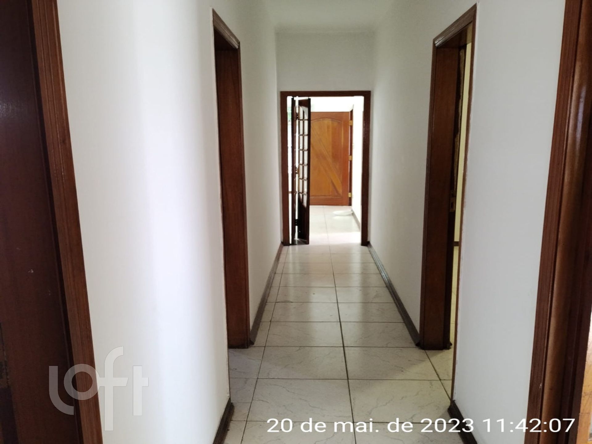 Casa à venda com 4 quartos, 380m² - Foto 9