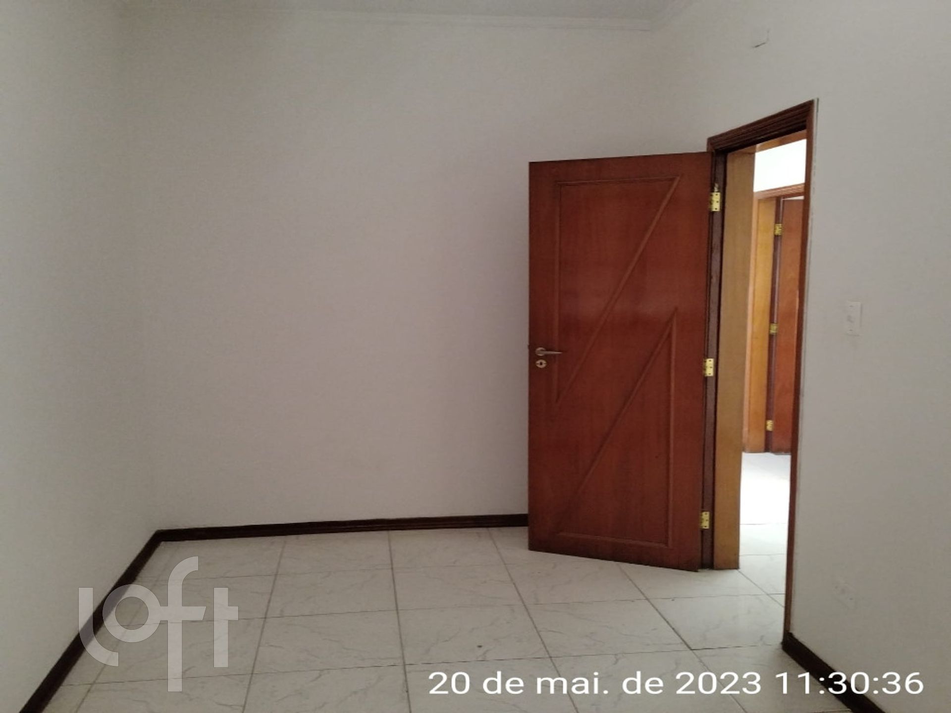 Casa à venda com 4 quartos, 380m² - Foto 5