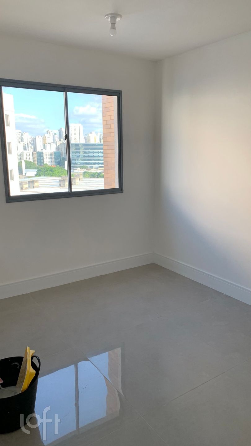 Apartamento à venda com 1 quarto, 29m² - Foto 1