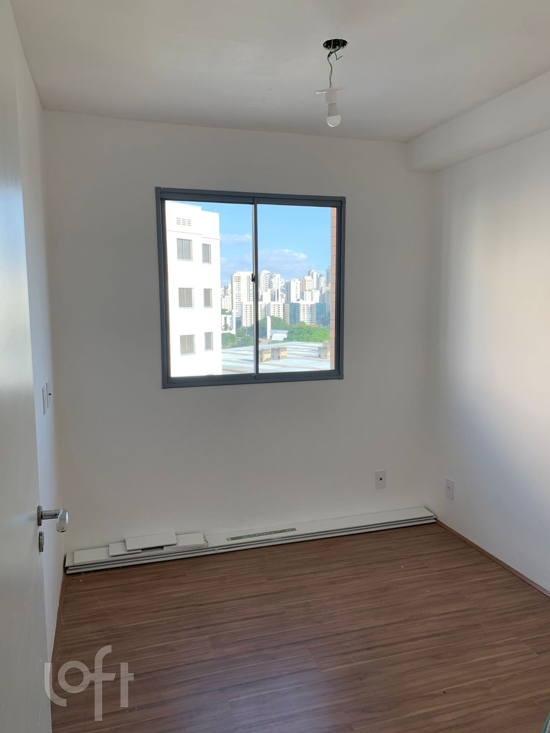 Apartamento à venda com 1 quarto, 29m² - Foto 2