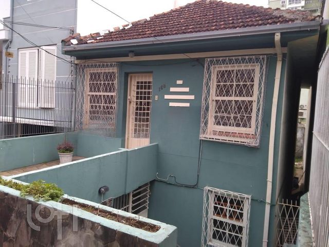 Casa com 98m², 4 dormitórios, 1 vaga, Petrópolis em Porto Alegre