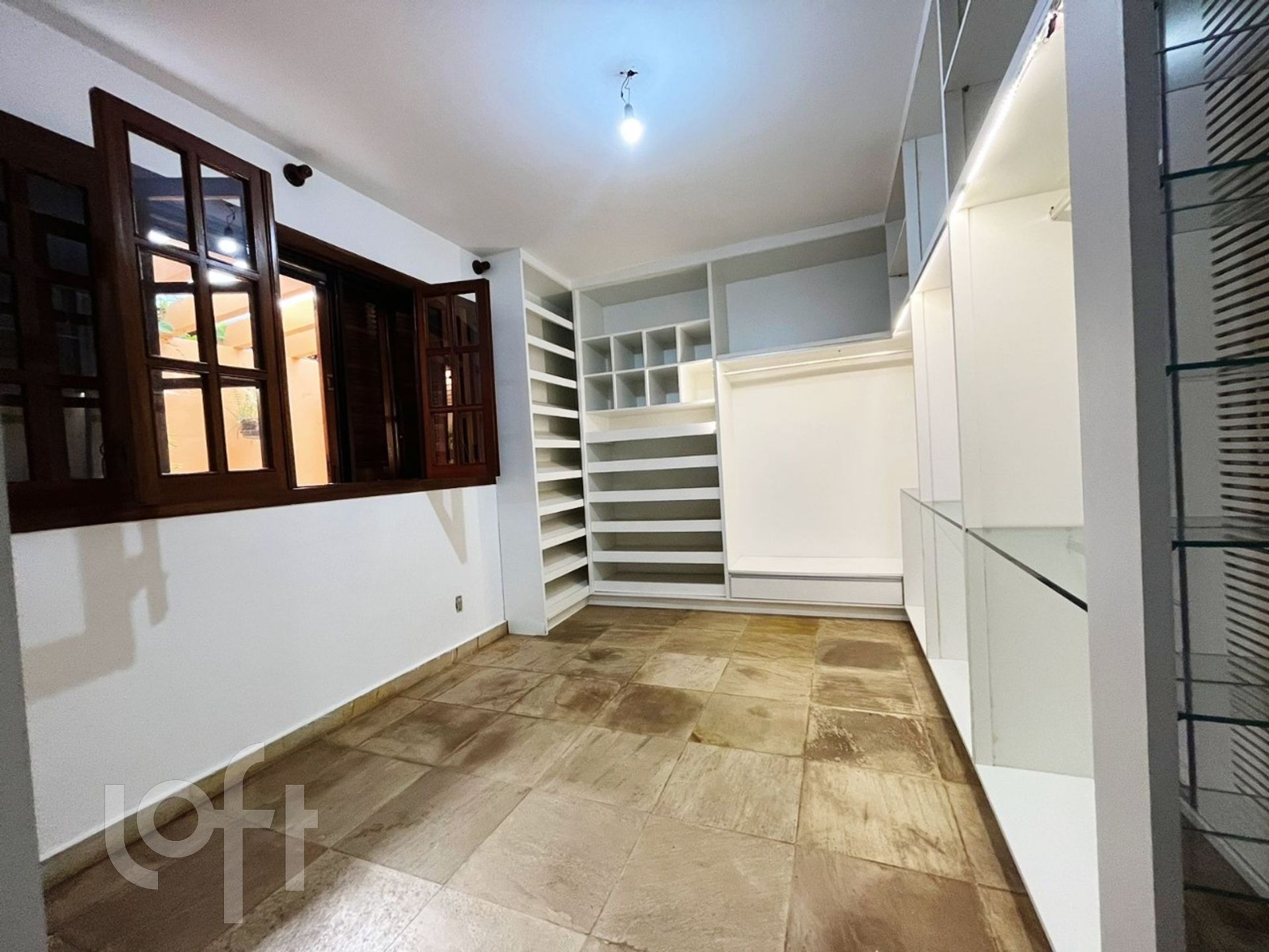 Casa de Condomínio à venda com 4 quartos, 950m² - Foto 34