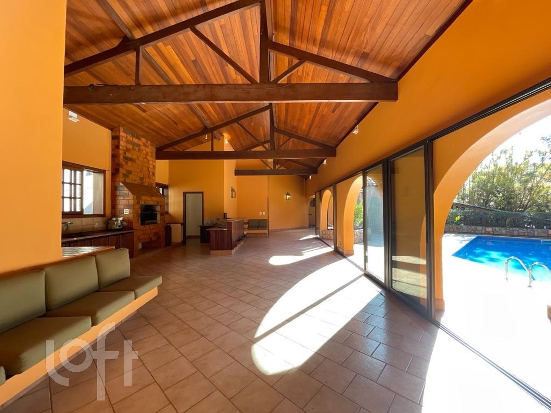 Casa de Condomínio à venda com 4 quartos, 950m² - Foto 1