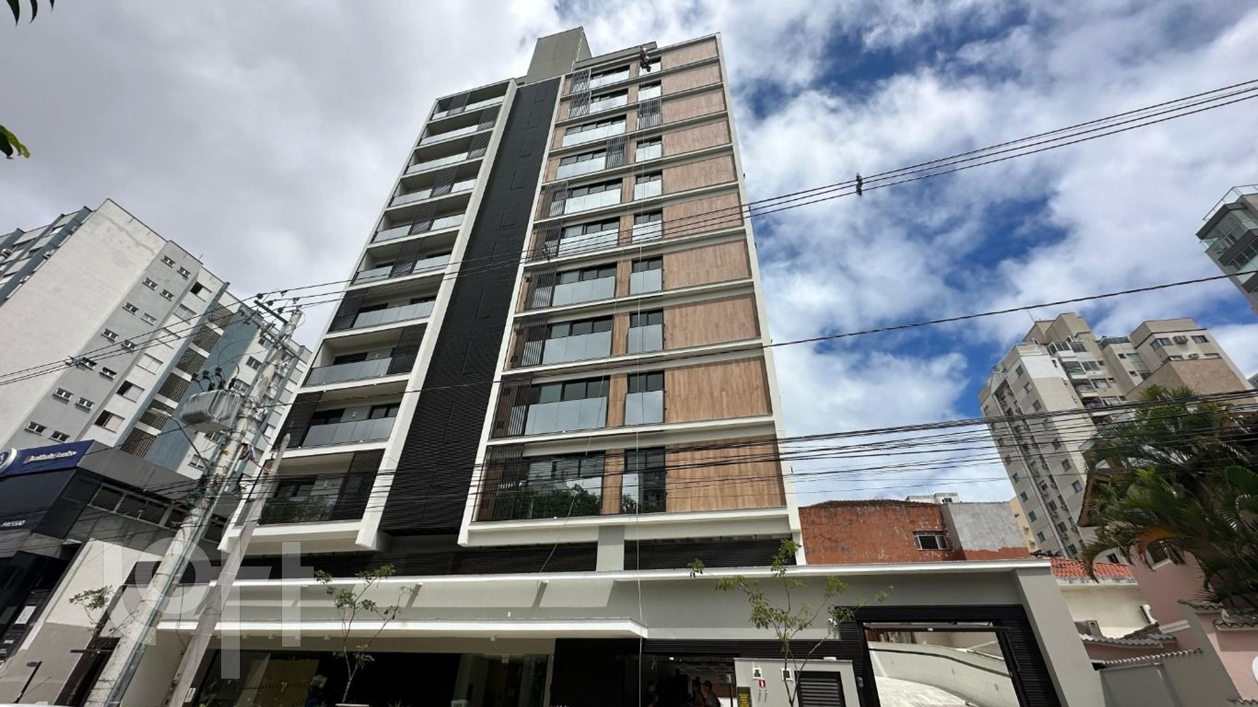 Apartamentos com 69m², 2 quartos, 1 suíte, 1 garagem, no bairro Centro em Florianópolis