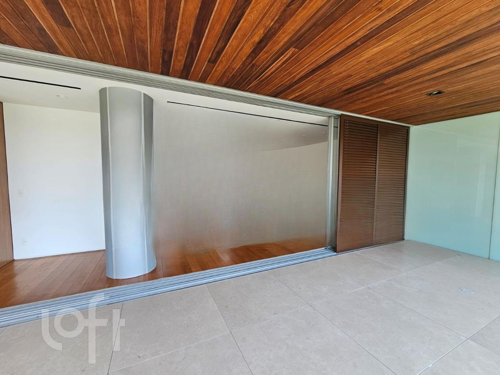 Apartamento à venda com 2 quartos, 131m² - Foto 6