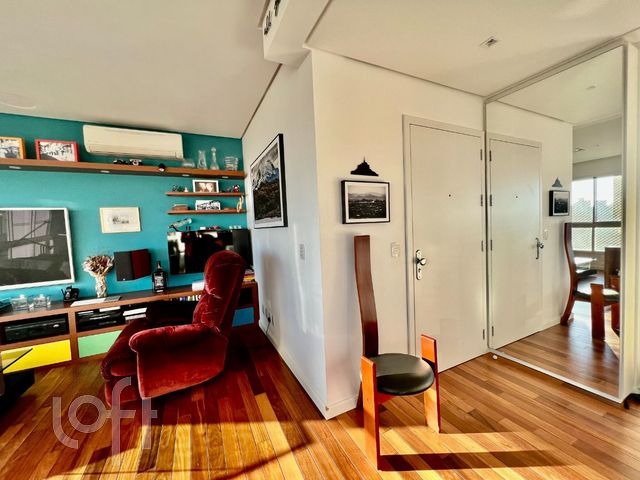 Apartamento com 94m², 2 dormitórios, 2 suítes, 2 vagas, Petrópolis em Porto Alegre