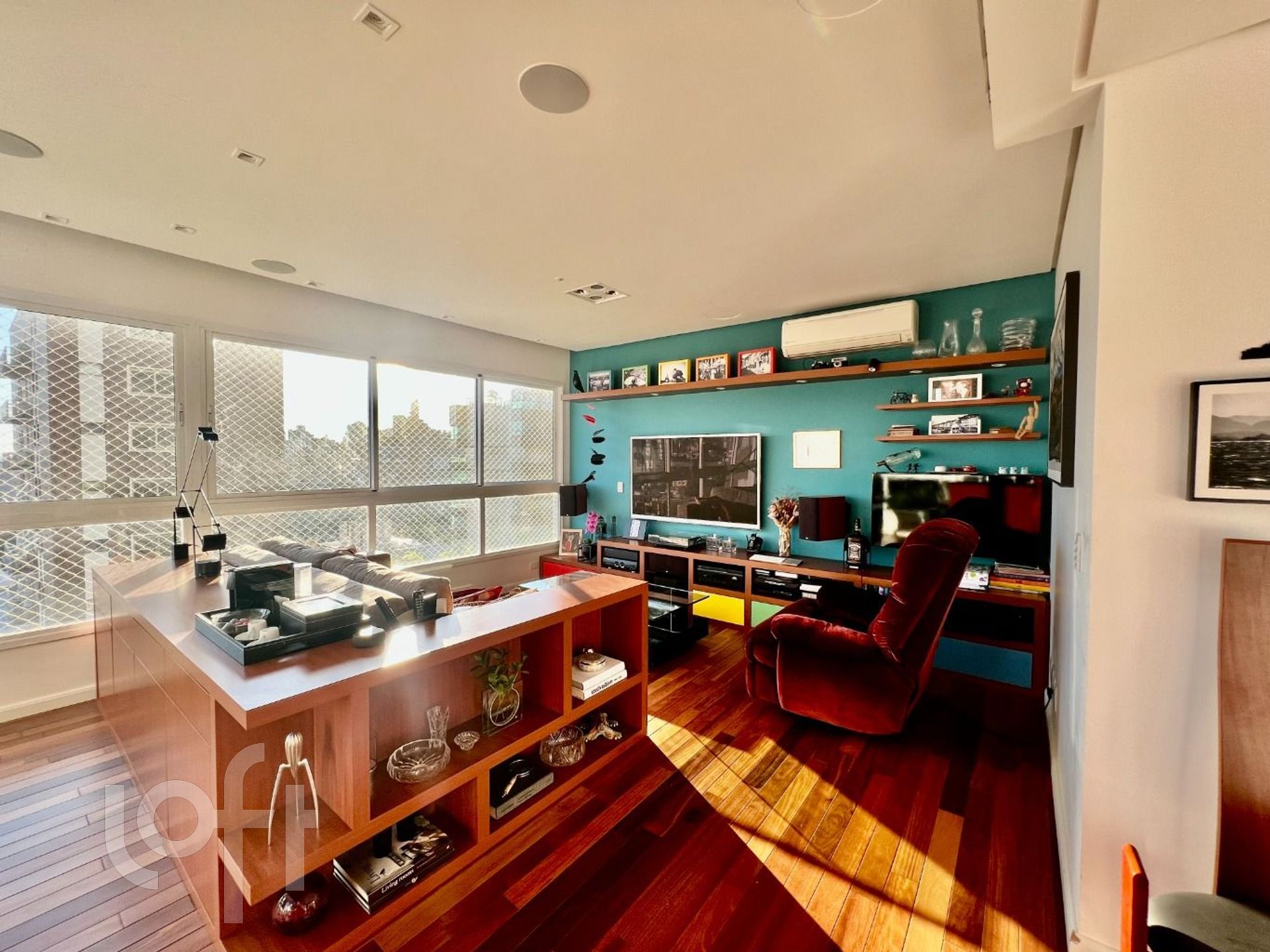 Apartamento com 94m², 2 dormitórios, 2 suítes, 2 vagas, Petrópolis em Porto Alegre