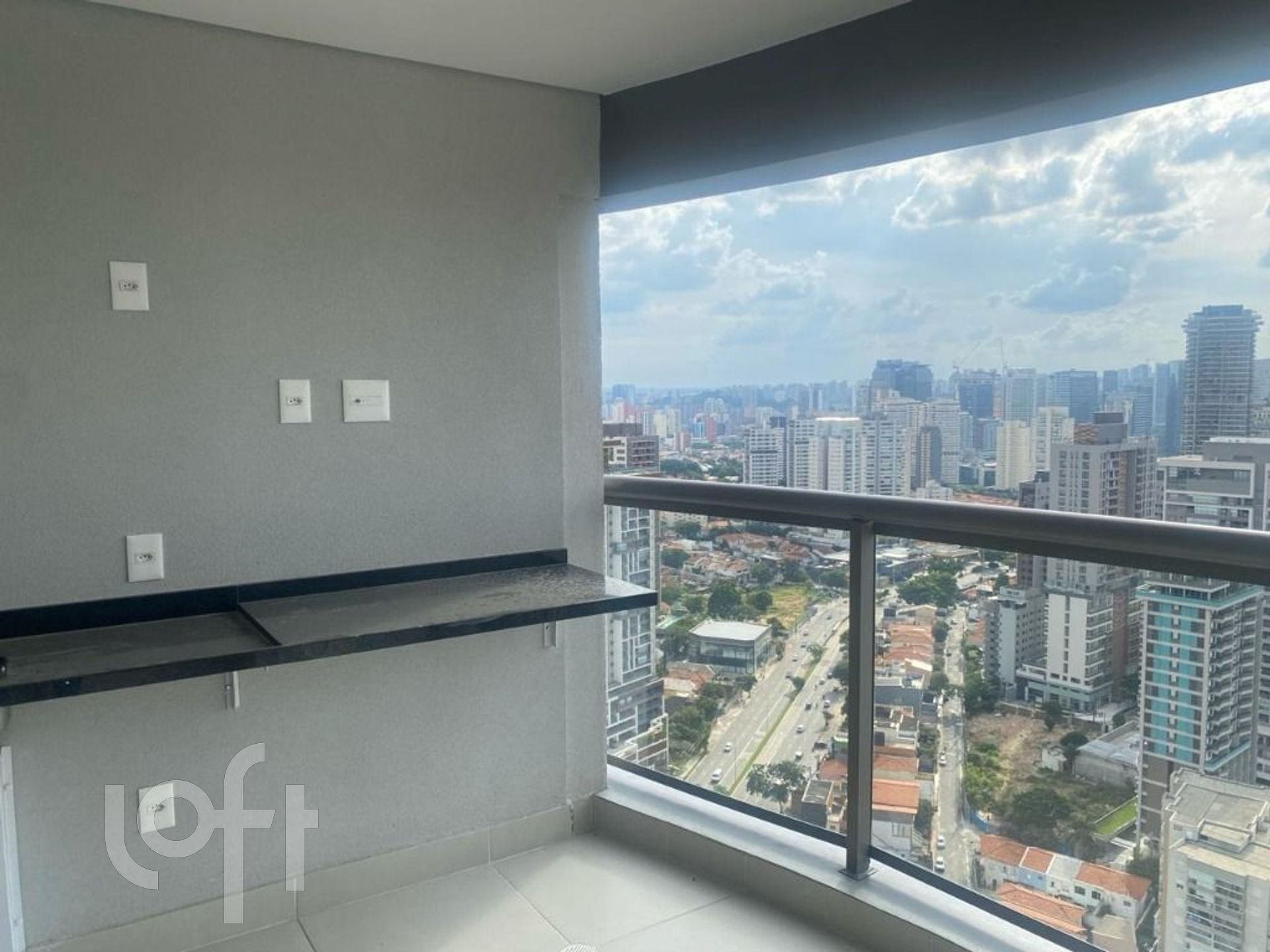 Apartamento à venda com 1 quarto, 30m² - Foto 1