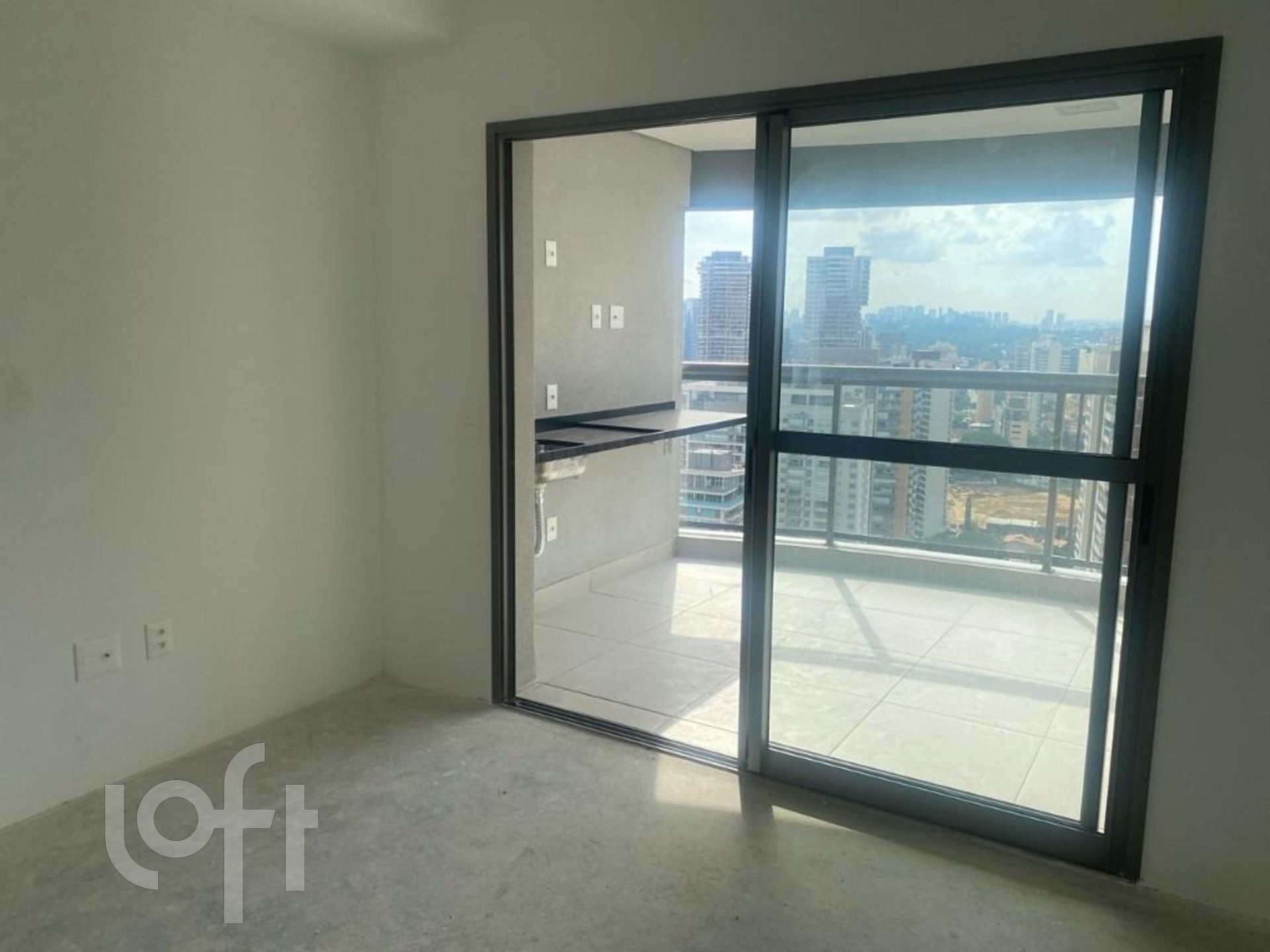 Apartamento à venda com 1 quarto, 30m² - Foto 2