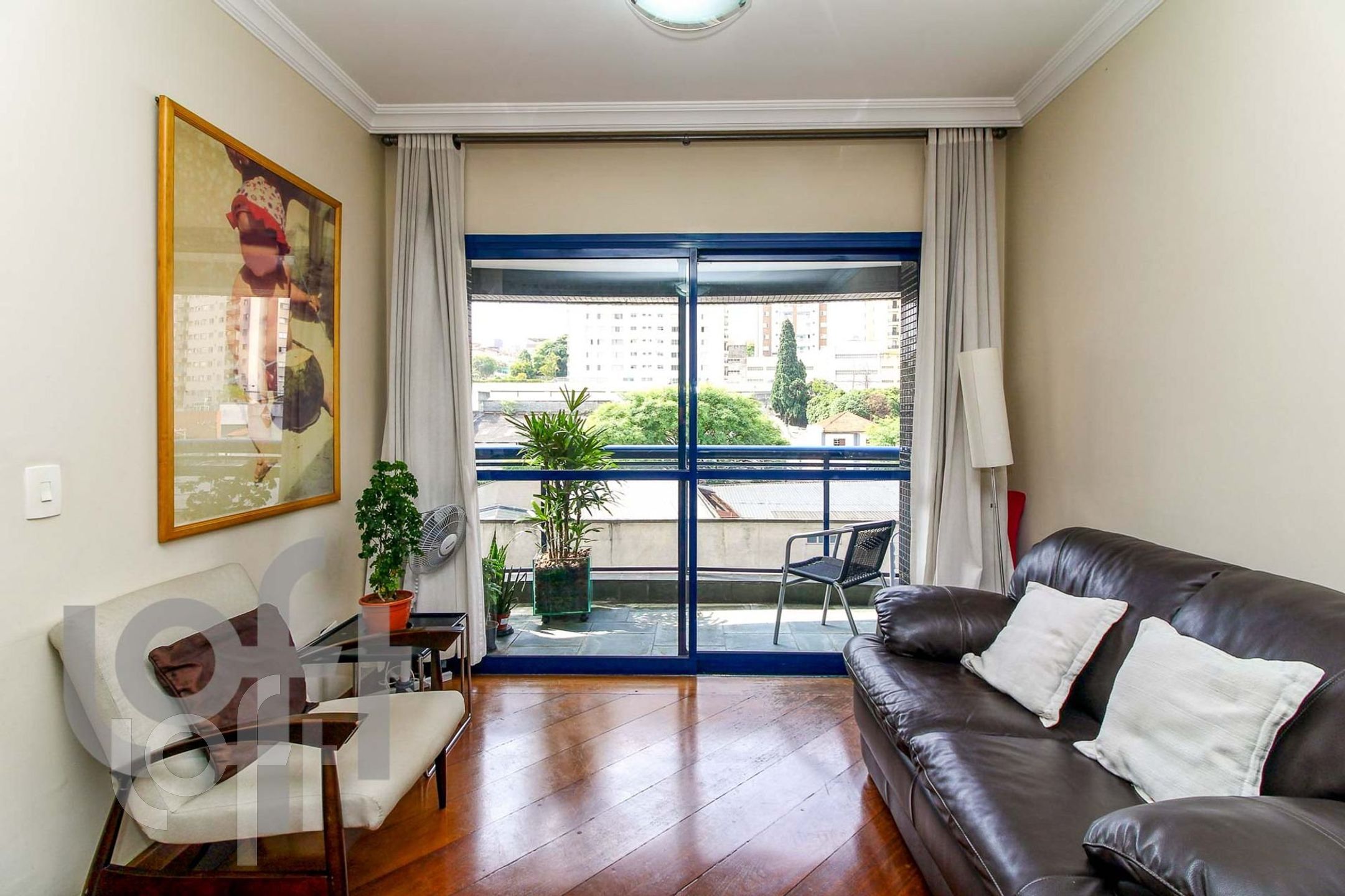 Apartamento à venda com 3 quartos, 140m² - Foto 1