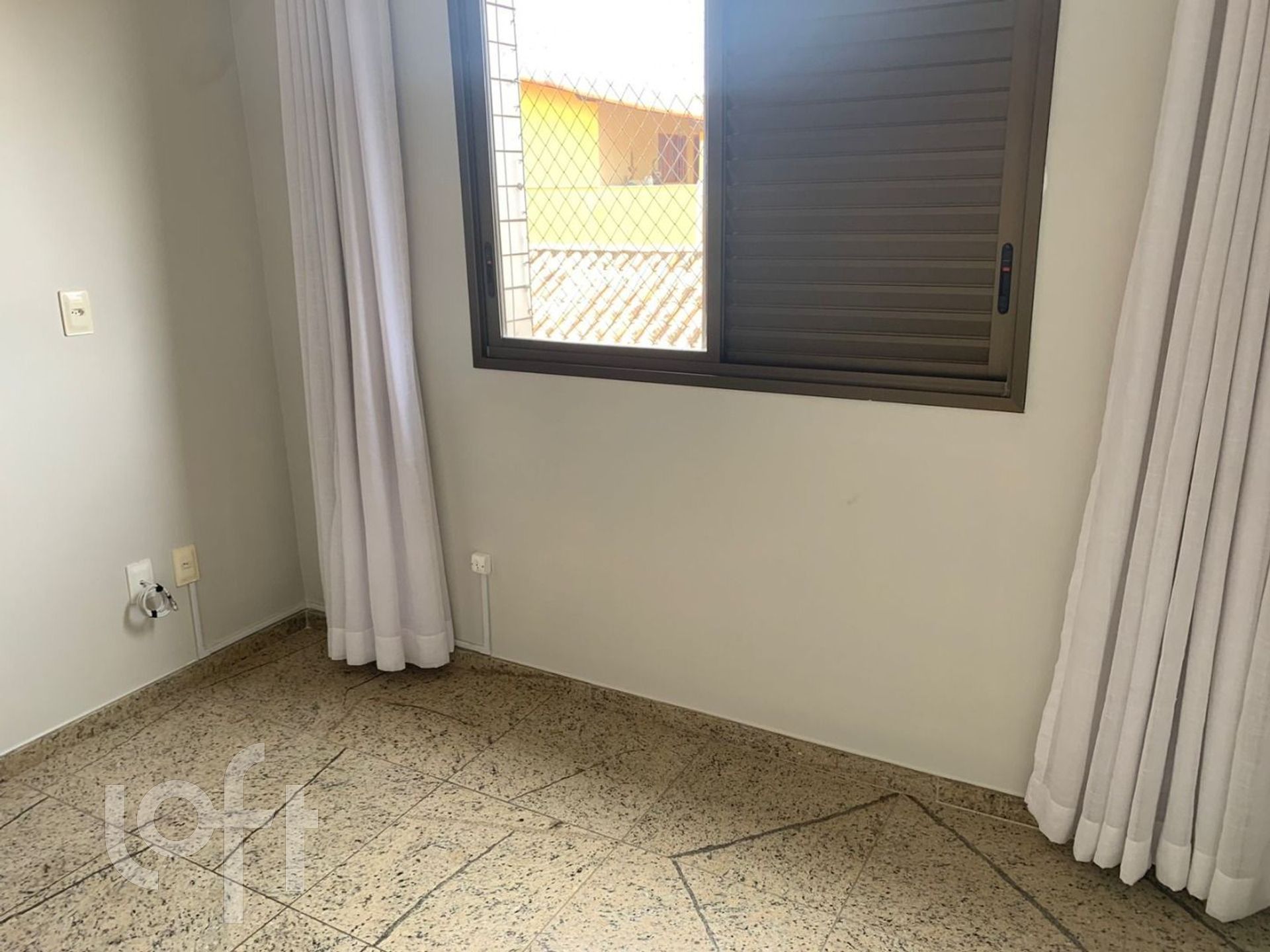 Apartamento à venda com 4 quartos, 180m² - Foto 9