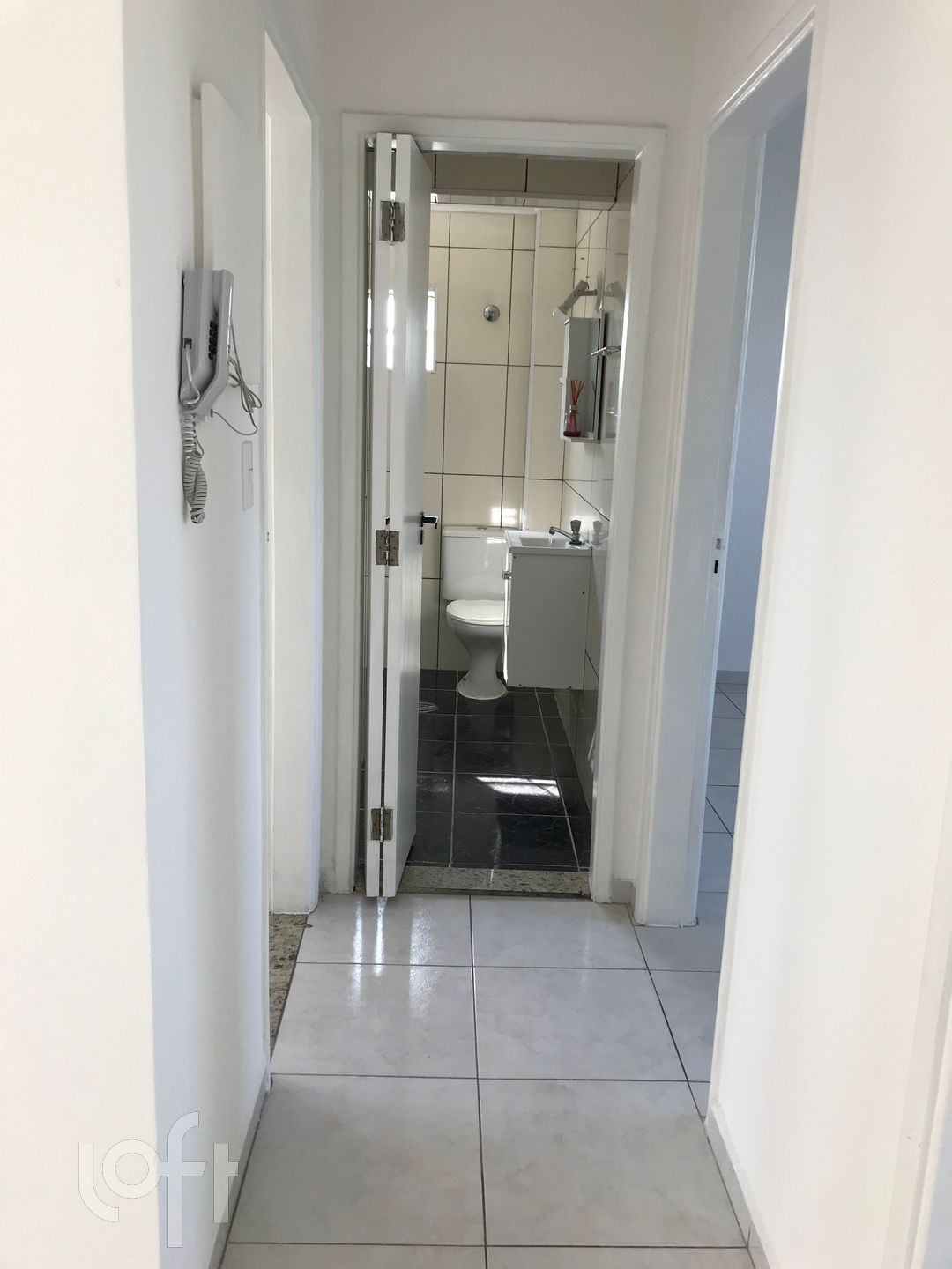 Apartamento à venda com 2 quartos, 74m² - Foto 4