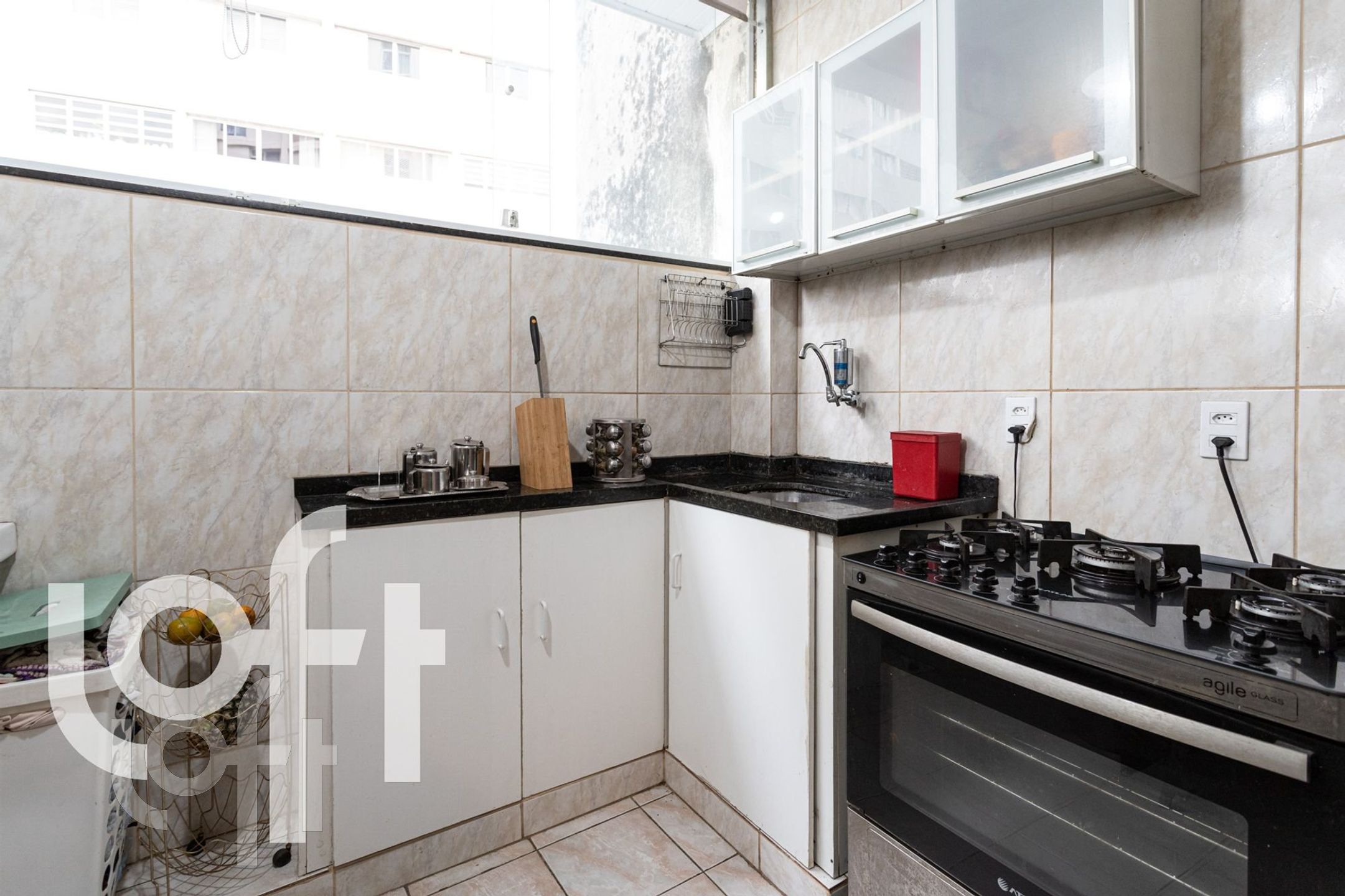 Apartamento à venda com 1 quarto, 49m² - Foto 17