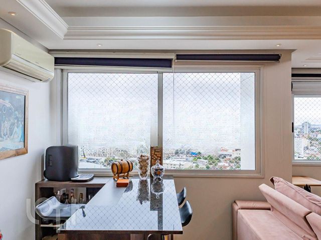 Apartamento com 65m², 2 dormitórios, 1 suíte, 1 vaga, Vila Ipiranga em Porto Alegre