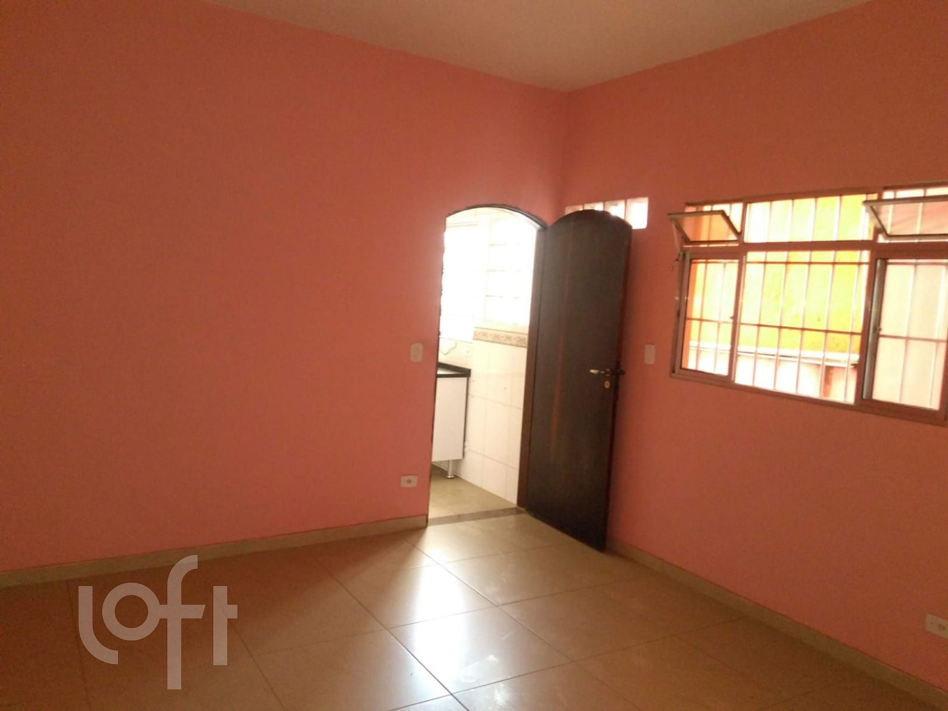 Casa à venda com 2 quartos, 250m² - Foto 2