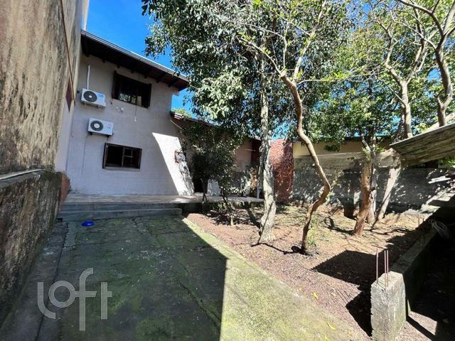 Casa com 68m², 1 dormitório no bairro Estância Velha em Canoas para Comprar