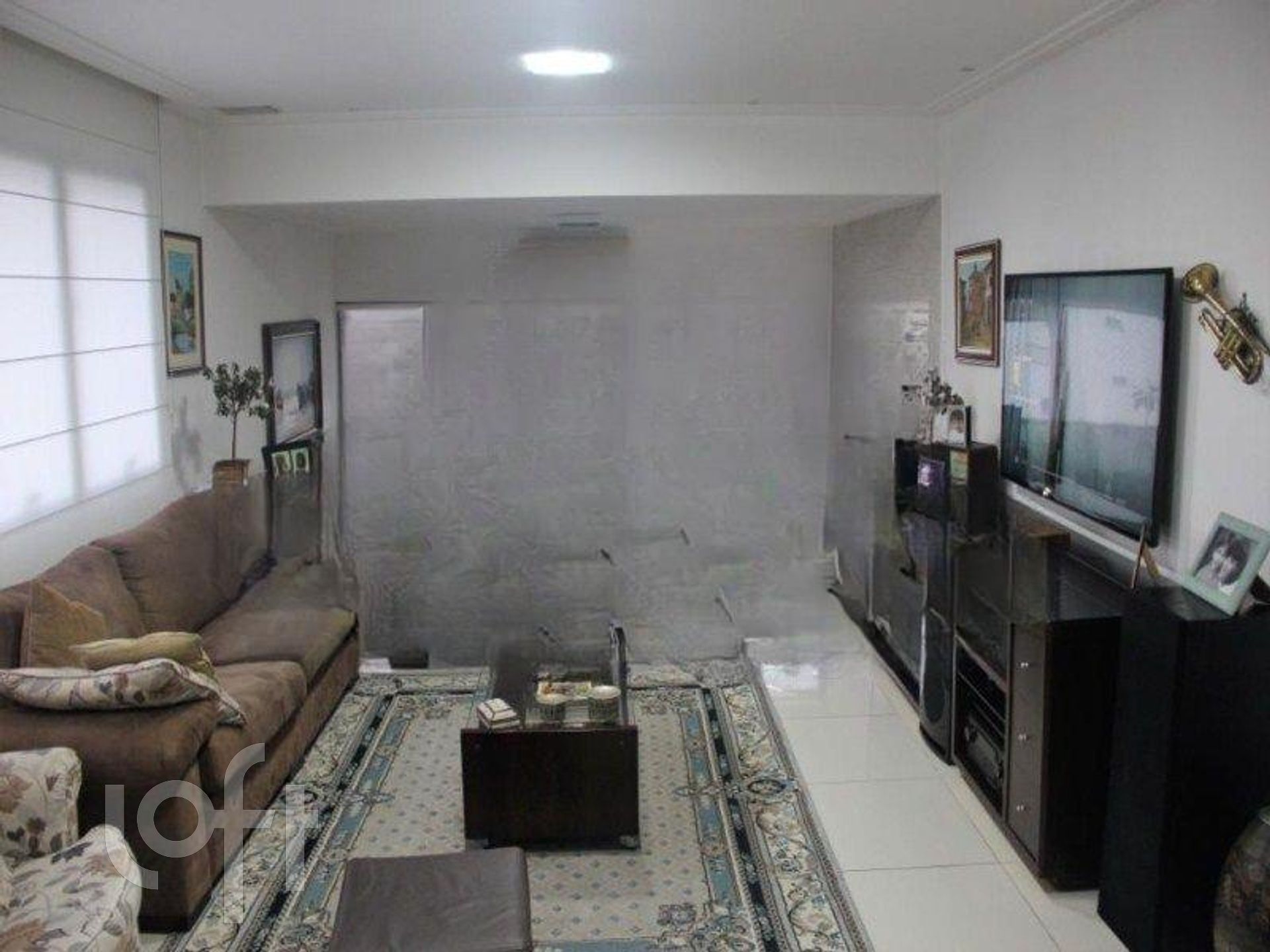 Apartamento à venda com 4 quartos, 210m² - Foto 2