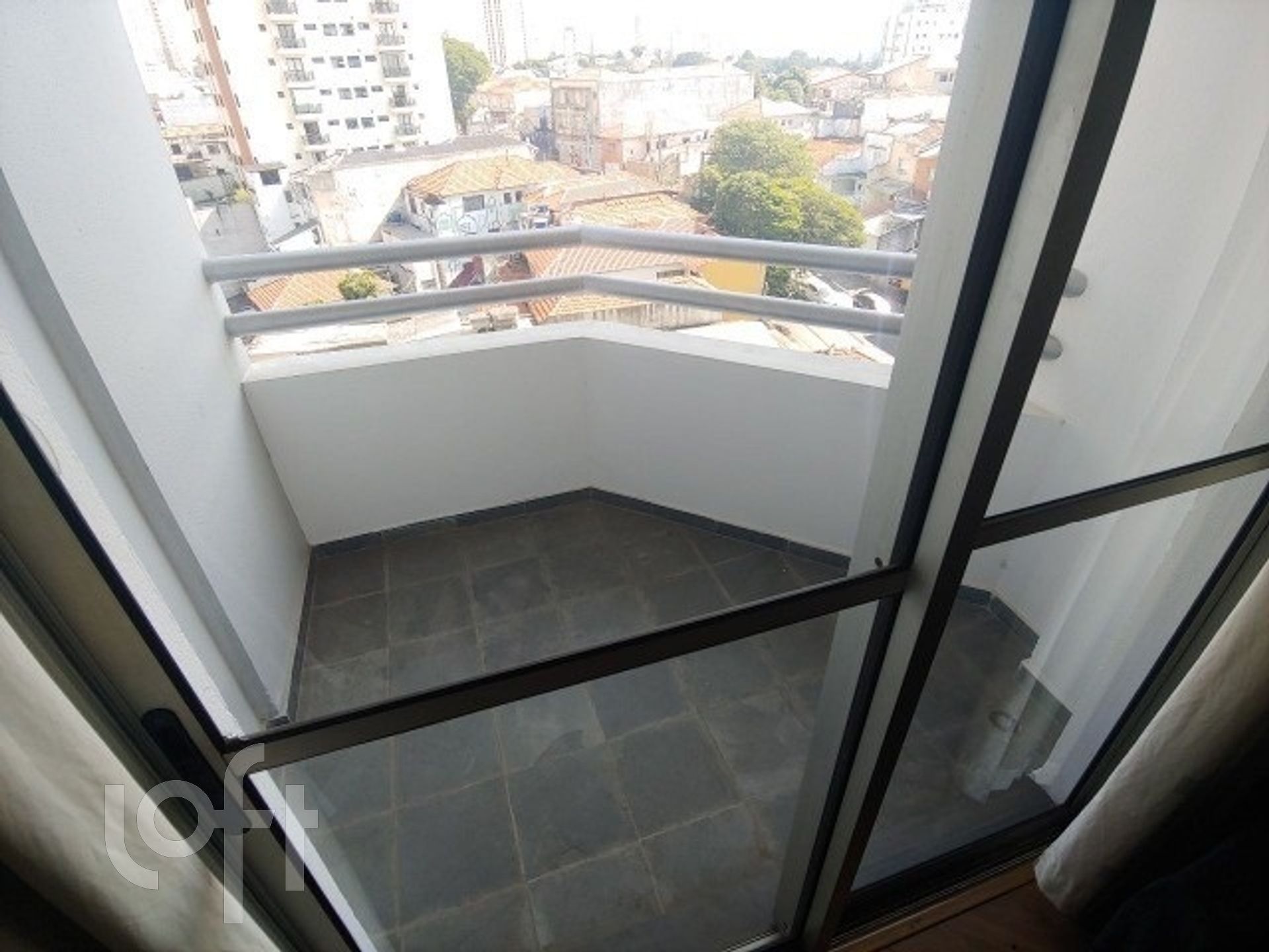 Apartamento à venda com 2 quartos, 62m² - Foto 3