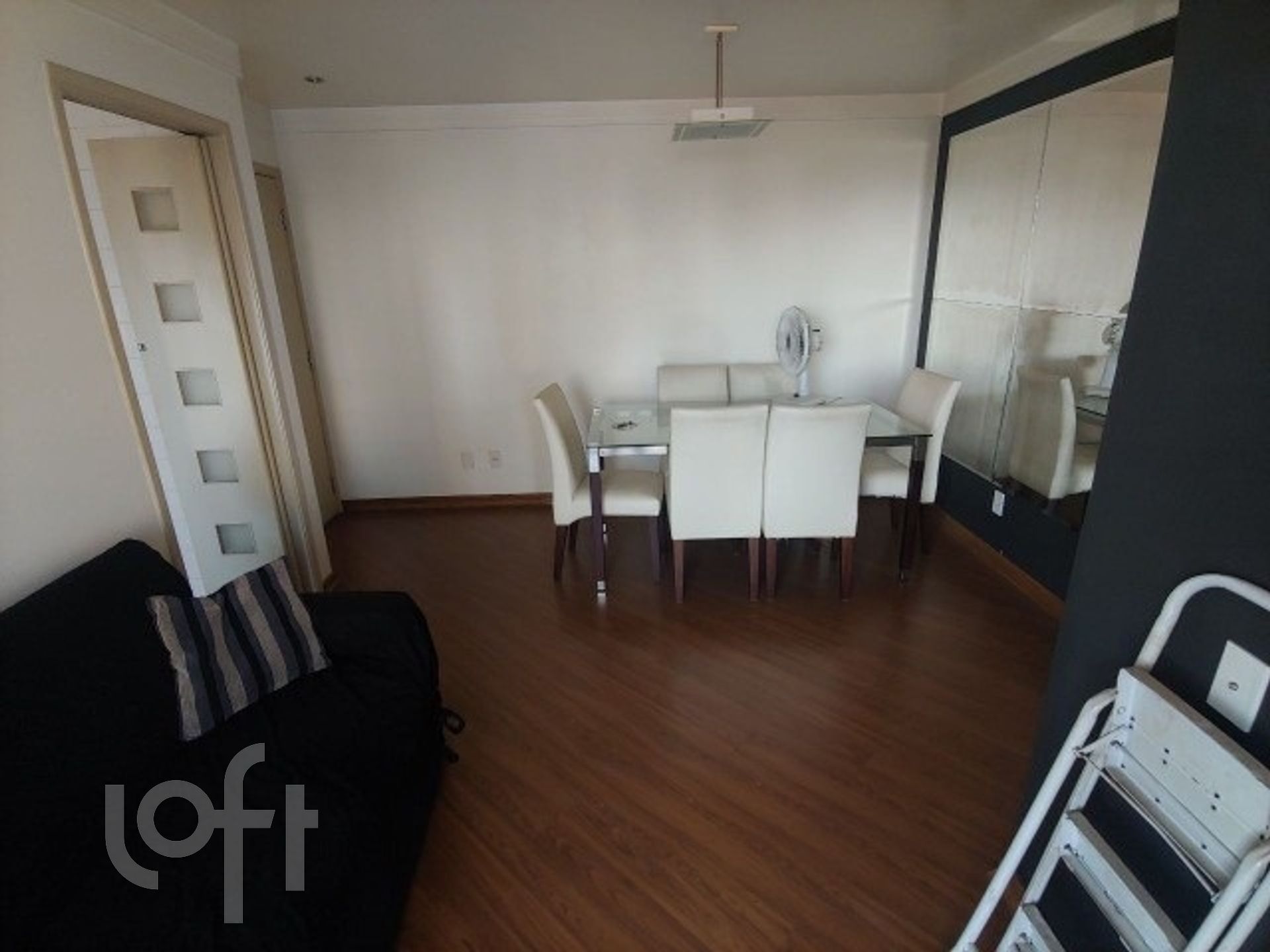 Apartamento à venda com 2 quartos, 62m² - Foto 1