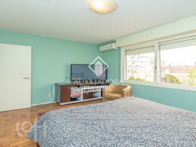 Apartamento com 106m², 3 dormitórios, 1 suíte, 1 vaga, Santa Cecília em Porto Alegre