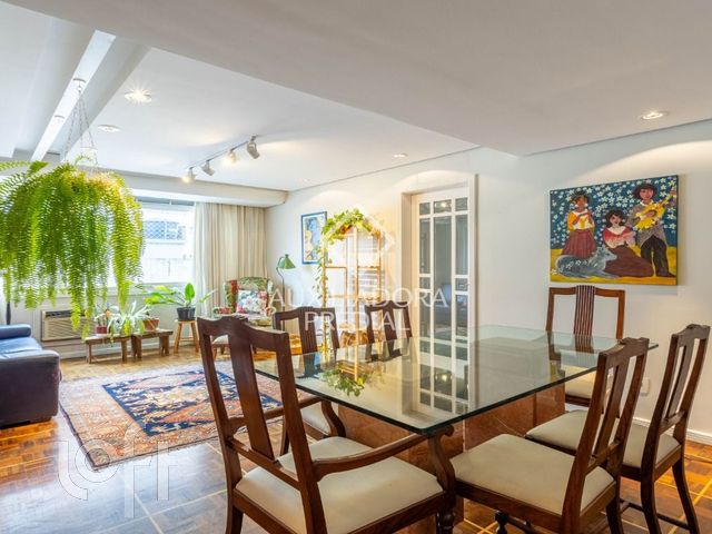 Apartamento com 115m², 3 dormitórios, 1 suíte, 1 vaga, Menino Deus em Porto Alegre