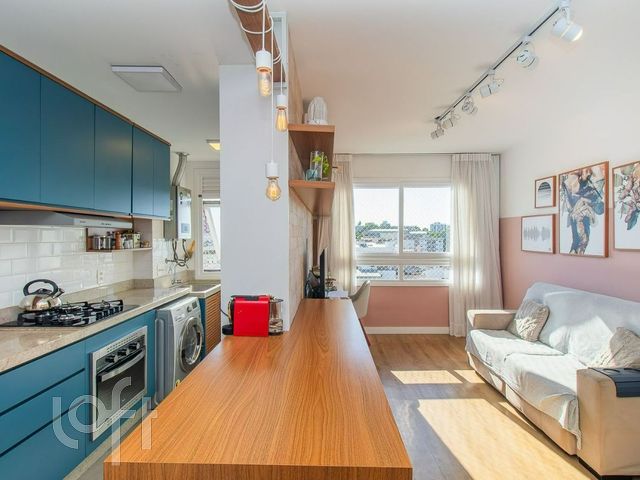 Apartamento com 64m², 2 dormitórios, 1 suíte, 1 vaga, São João em Porto Alegre