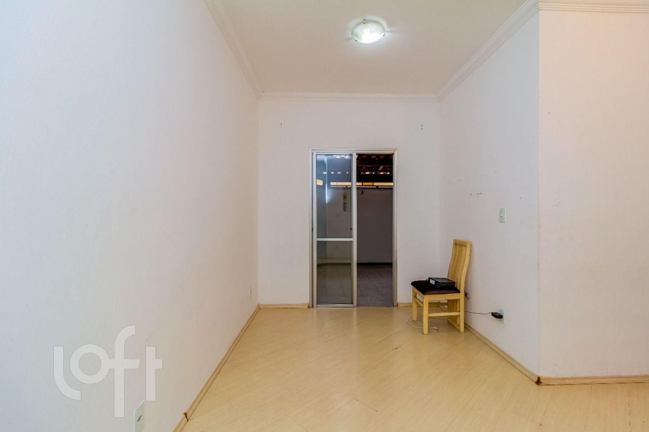 Apartamento à venda com 2 quartos, 80m² - Foto 2