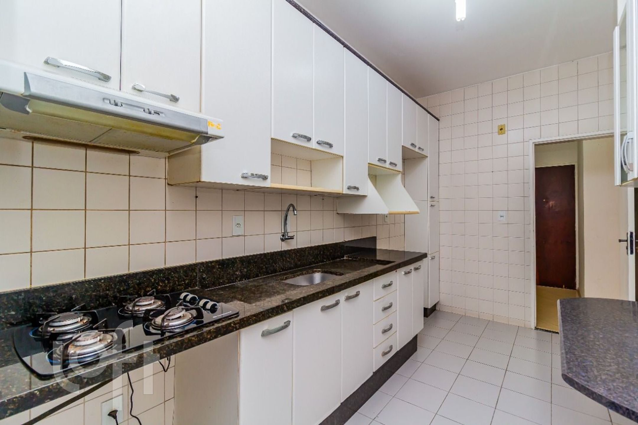 Apartamento à venda com 2 quartos, 80m² - Foto 9