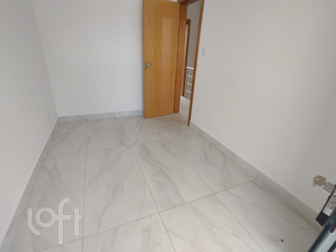 Casa à venda com 3 quartos, 102m² - Foto 7