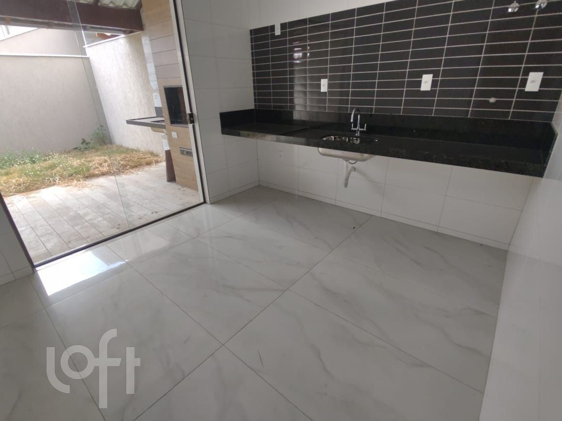 Casa à venda com 3 quartos, 102m² - Foto 15