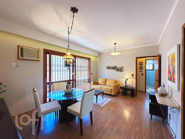 Apartamento com 76m², 2 dormitórios, 1 suíte, 1 vaga, Independência em Porto Alegre