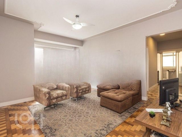 Apartamento com 131m², 3 dormitórios, 3 suítes, Independência em Porto Alegre