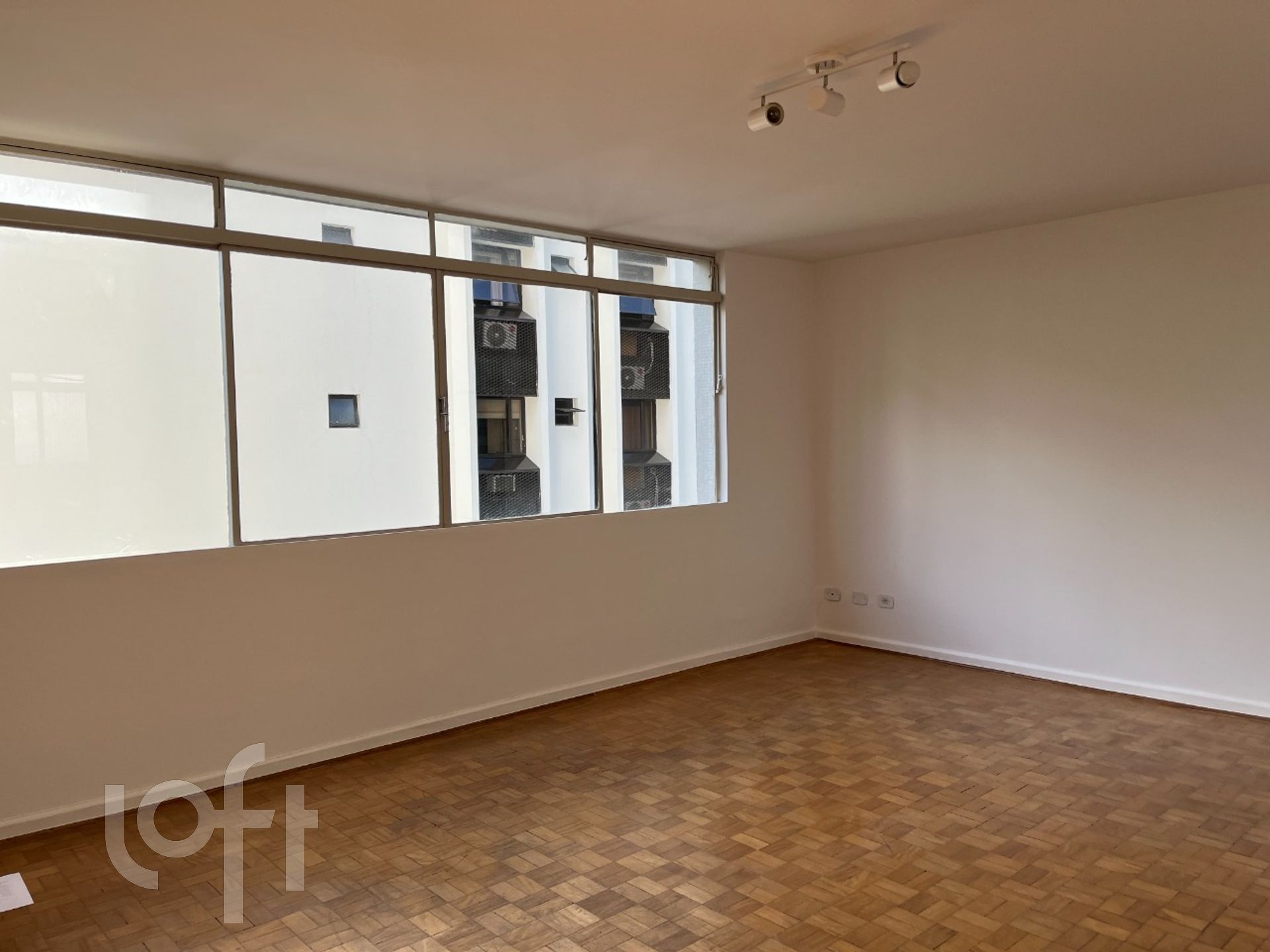 Apartamento à venda com 2 quartos, 94m² - Foto 2