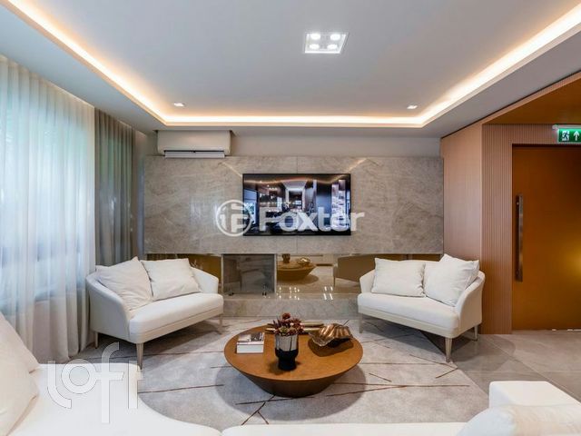 Apartamento com 170m², 3 dormitórios, 3 suítes, 2 vagas, Rio Branco em Porto Alegre