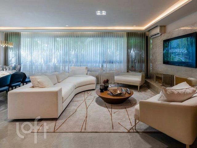 Apartamento com 170m², 3 dormitórios, 3 suítes, 2 vagas, Rio Branco em Porto Alegre