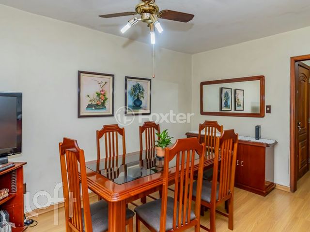 Apartamento com 101m², 3 dormitórios, 1 vaga, Rio Branco em Porto Alegre