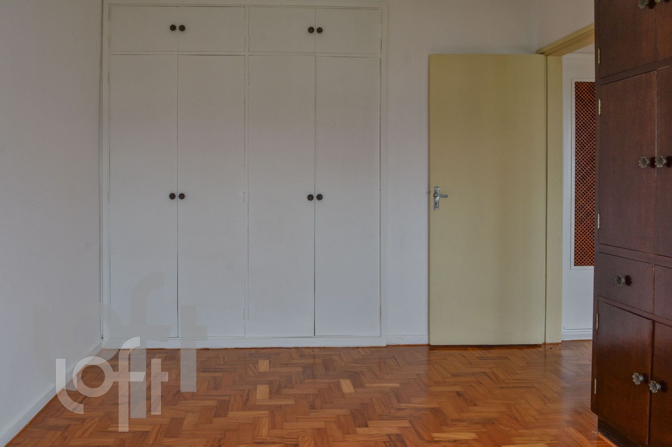 Apartamento à venda com 3 quartos, 70m² - Foto 4