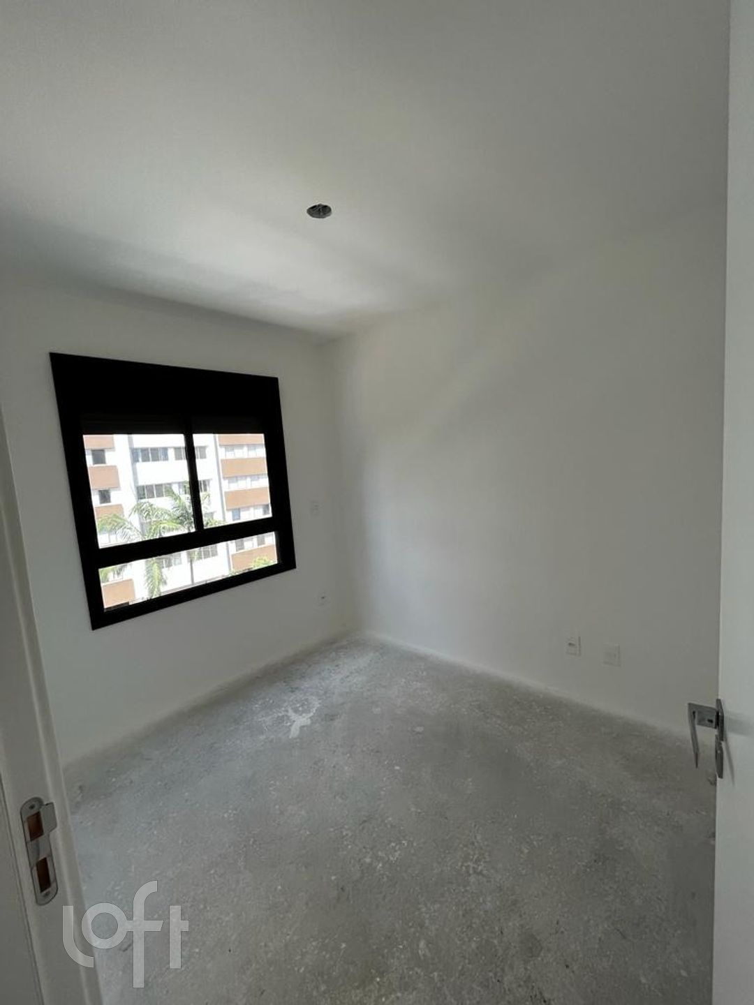 Apartamento à venda com 2 quartos, 36m² - Foto 13