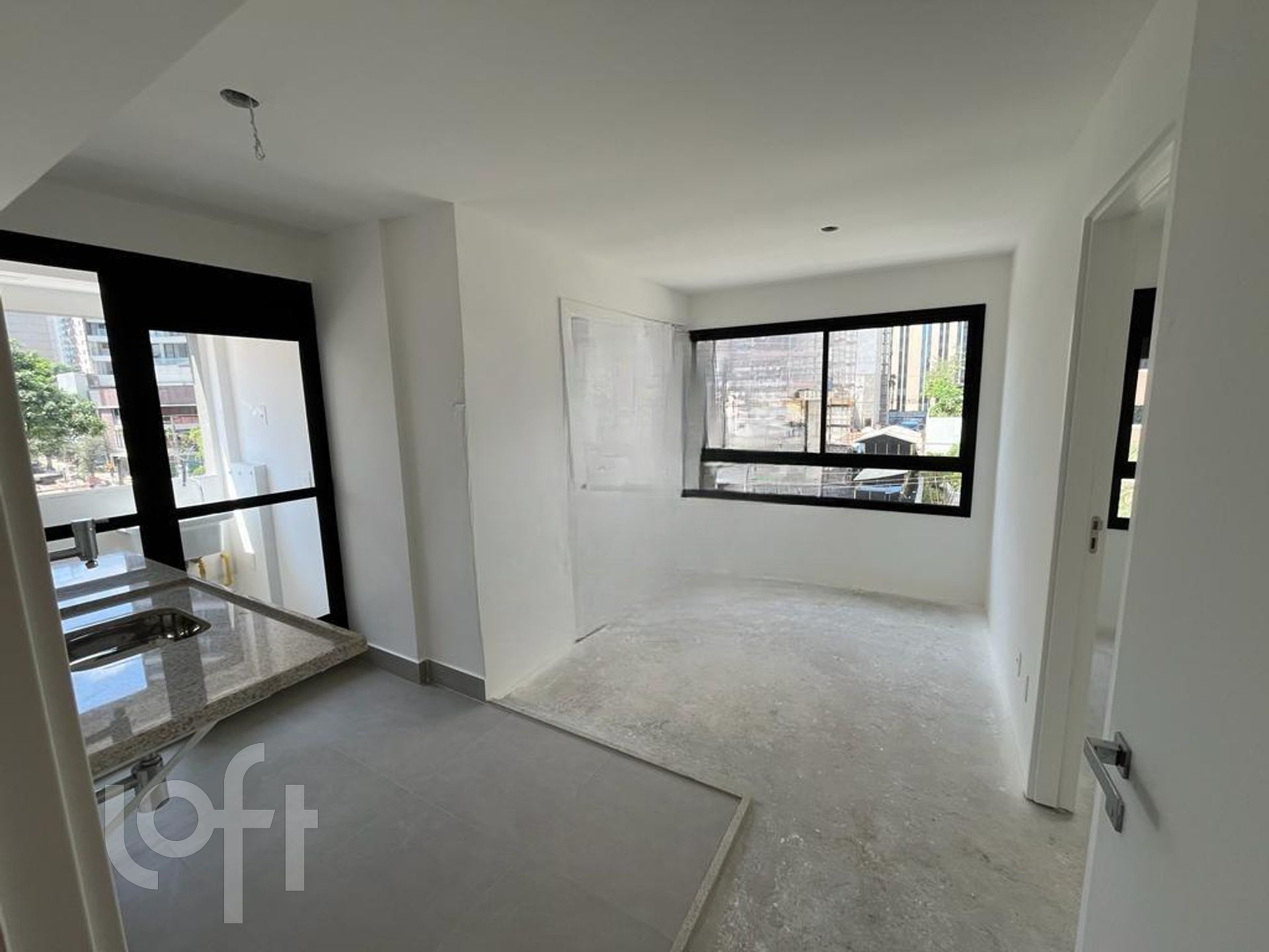 Apartamento à venda com 2 quartos, 36m² - Foto 2