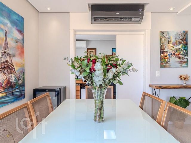 Apartamento com 105m², 3 dormitórios, 1 suíte, 2 vagas, Bela Vista em Porto Alegre